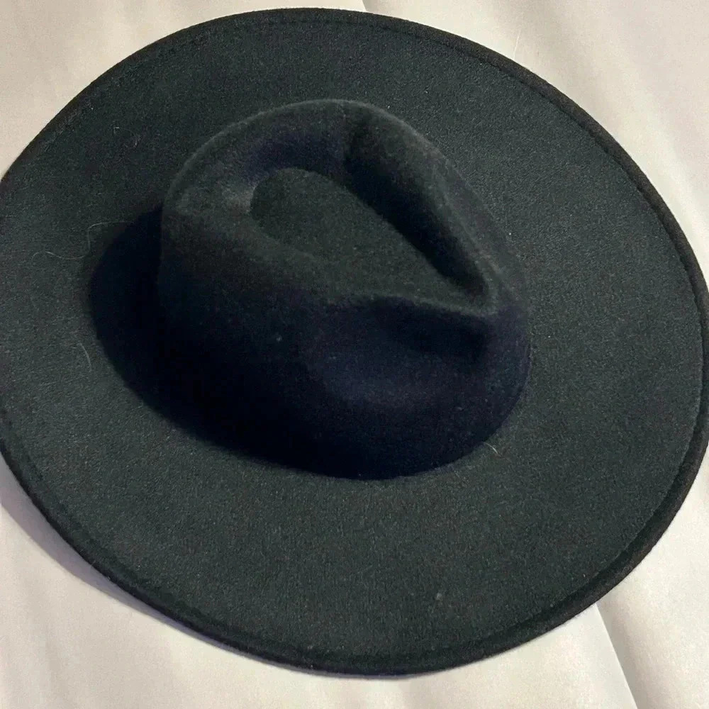 Four Button  Black Classic Solid Plain Felt Fedora Hat,